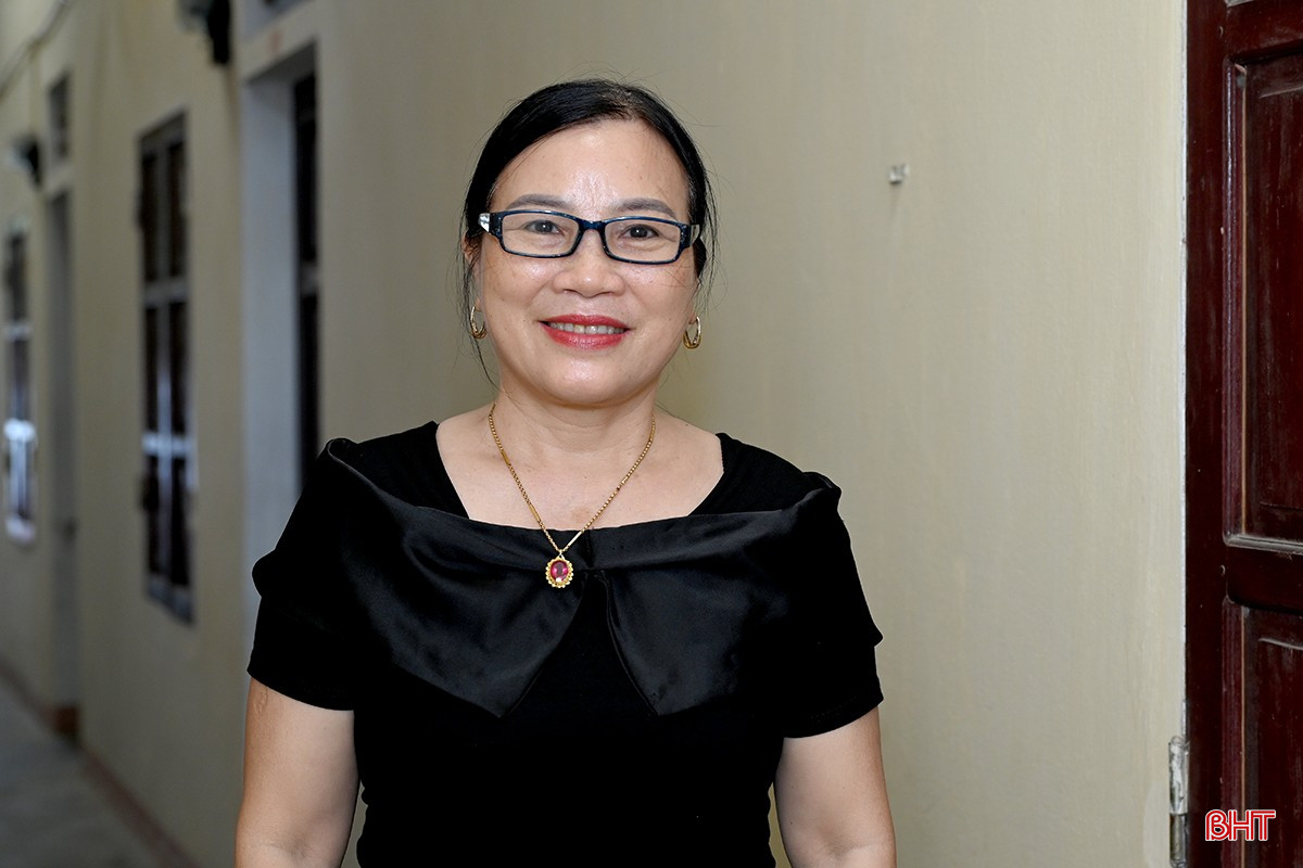 Bà Biện Thị Hoa - Bí thư Chi bộ tổ dân phố Linh Tiến, phường Thành Sen. bqbht_br_bien-thi-hoa.jpg