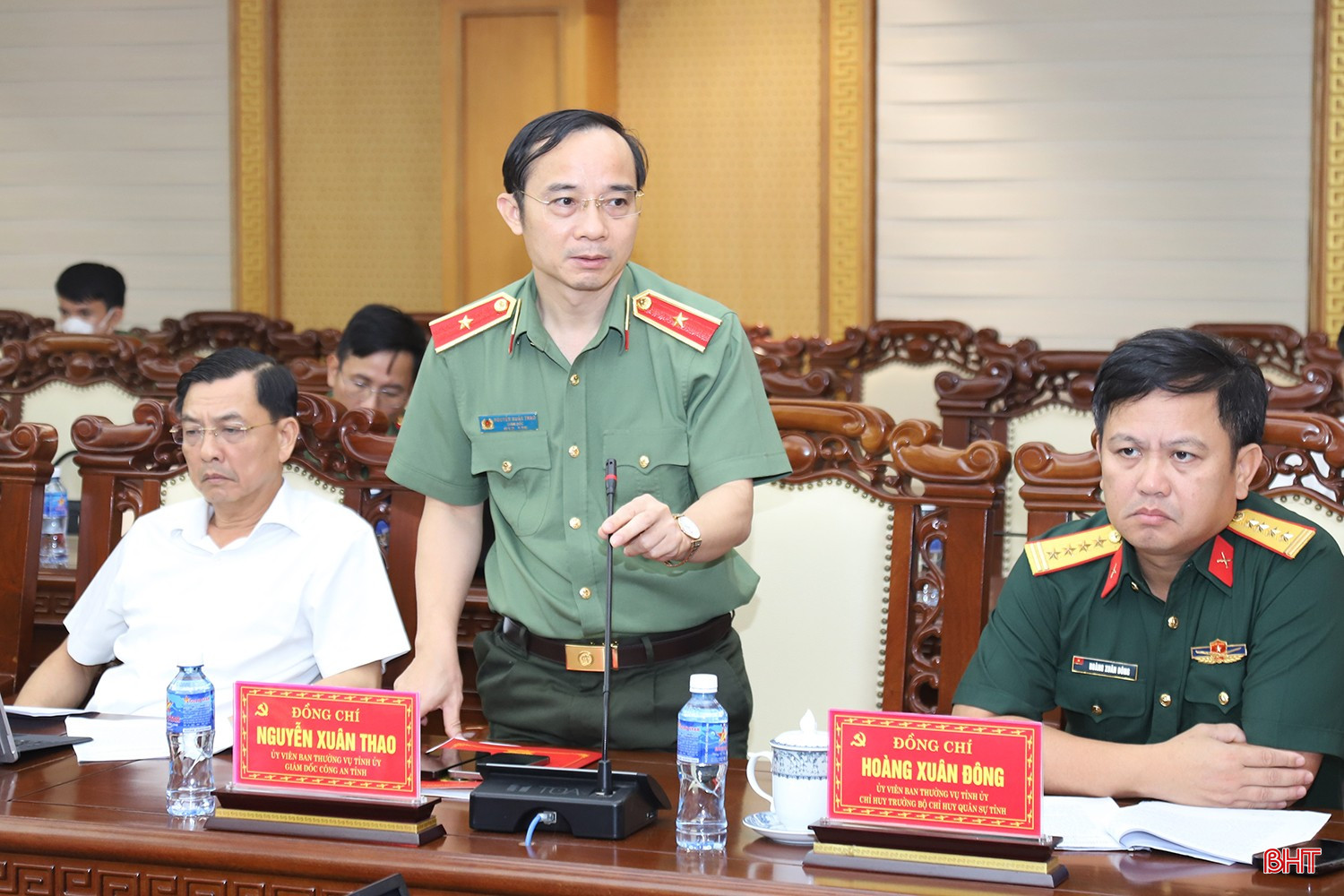 Thiếu tướng Nguyễn Xuân Thao - Giám đốc Công an tỉnh đề nghị tăng cường cơ chế phối hợp giữa các đơn vị trong quá trình triển khai nhiệm vụ . bqbht_br_8m2.jpg