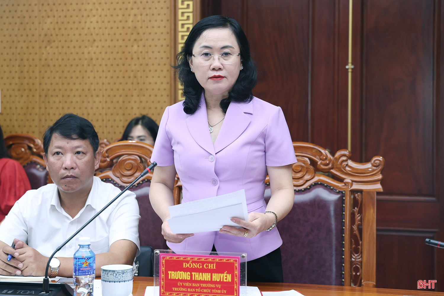 Trưởng ban Tổ chức Tỉnh ủy Trương Thanh Huyền báo cáo kết quả thực hiện các nhiệm vụ thời gian qua. bqbht_br_7.jpg