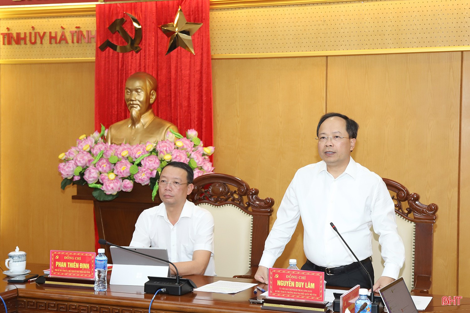 Đồng chí Nguyễn Duy Lâm - Ủy viên Ban Chấp hành Trung ương Đảng, Bí thư Tỉnh ủy, Trưởng đoàn ĐBQH tỉnh, Trưởng ban Chỉ đạo kết luận cuộc họp. bqbht_br_bt1.jpg