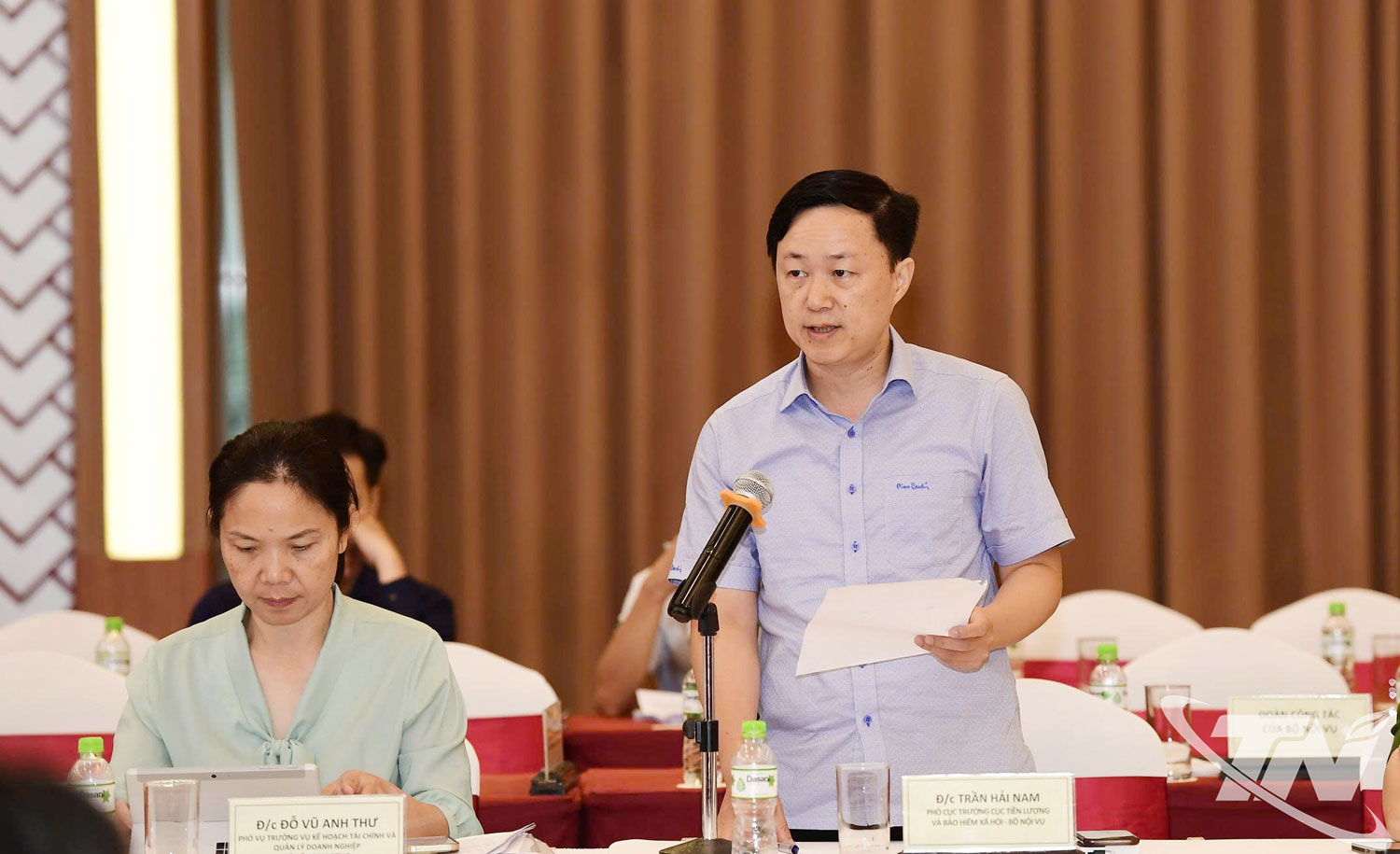 Các đại biểu phát biểu tại buổi làm việc.