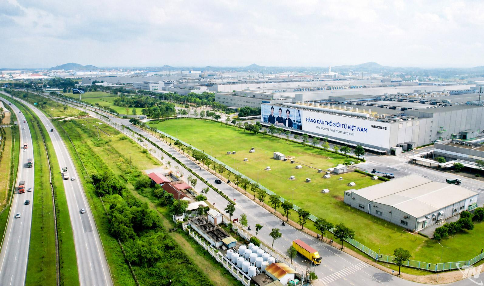 Sự phát triển mạnh mẽ của các khu công nghiệp đặt ra yêu cầu ngày càng cao   về nguồn nhân lực kỹ thuật chất lượng.