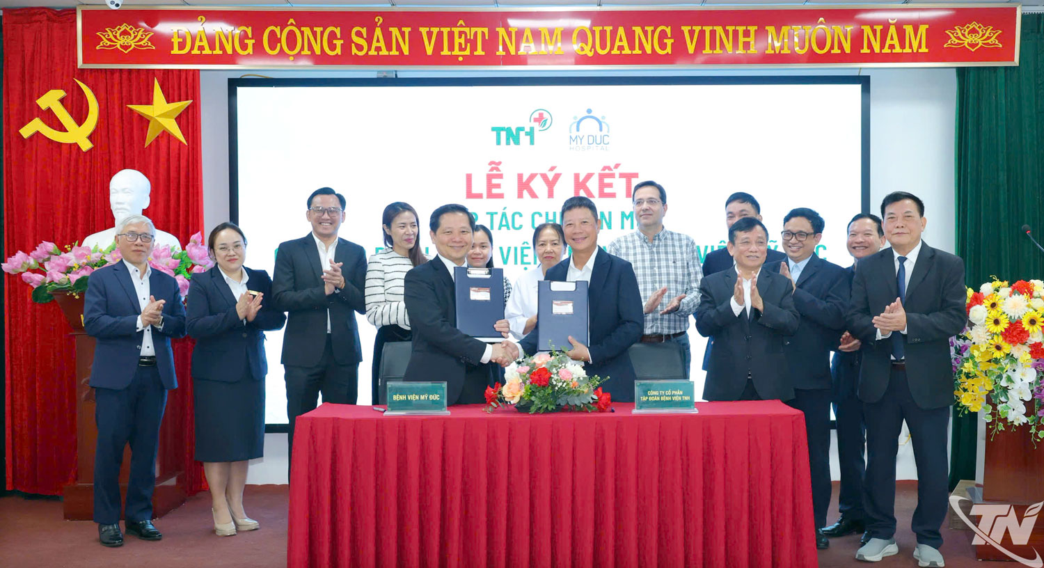 Tập đo&agrave;n Bệnh viện TNH sẽ từng bước tiếp nhận chuyển giao kỹ thuật, quy tr&igrave;nh chuy&ecirc;n m&ocirc;n, đ&agrave;o tạo nguồn nh&acirc;n lực trong lĩnh vực IVF từ Bệnh viện Mỹ Đức.