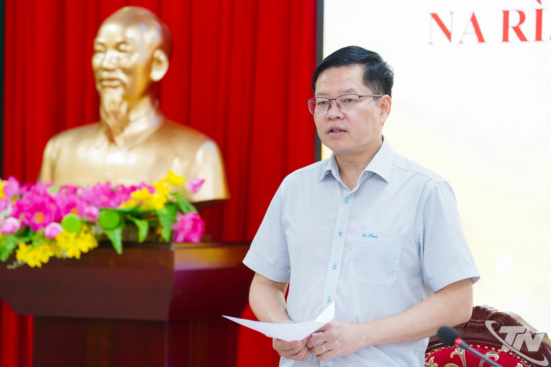 Đồng chí Phó Bí thư Tỉnh ủy, Chủ tịch Ủy ban MTTQ tỉnh Đinh Quang Tuyên phát biểu tại Hội nghị.