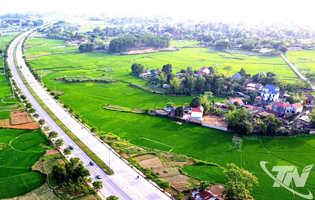 Trong tiến trình xây dựng nông thôn mới, được sự quan tâm đầu tư của Nhà nước và sự chung tay của nhân dân, diện mạo nông thôn trên địa bàn tỉnh Thái Nguyên đã có những bước chuyển biến rõ rệt.