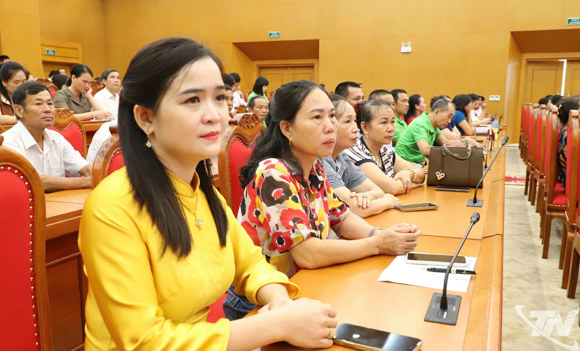 Các đại biểu dự Hội nghị đối thoại.