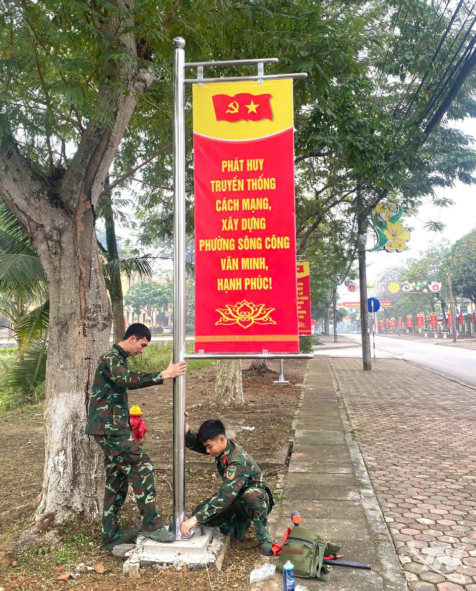 Phường S&ocirc;ng C&ocirc;ng huy động lực lượng tại địa phương tham gia chỉnh trang đ&ocirc; thị.