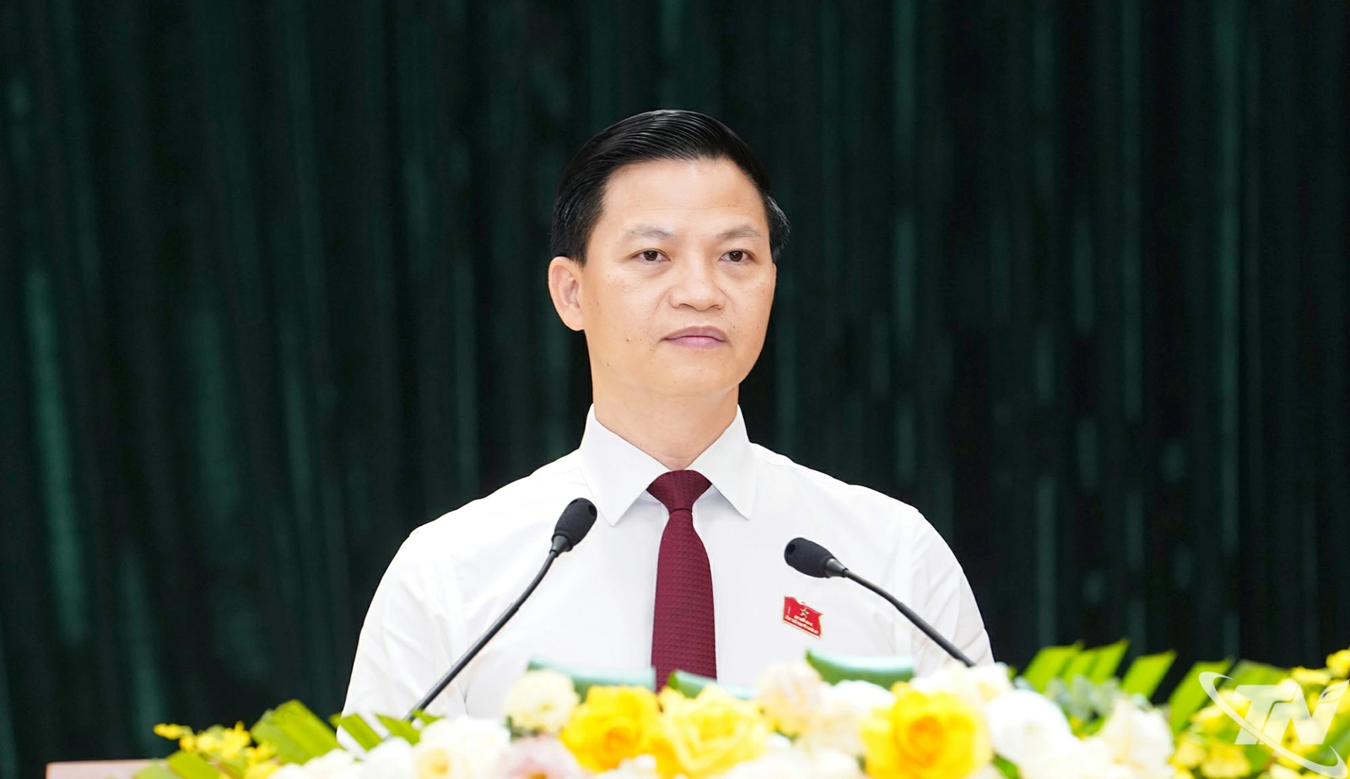 Đồng chí Chủ tịch UBND tỉnh Vương Quốc Tuấn phát biểu tại Kỳ họp thứ năm, HĐND tỉnh Thái Nguyên.