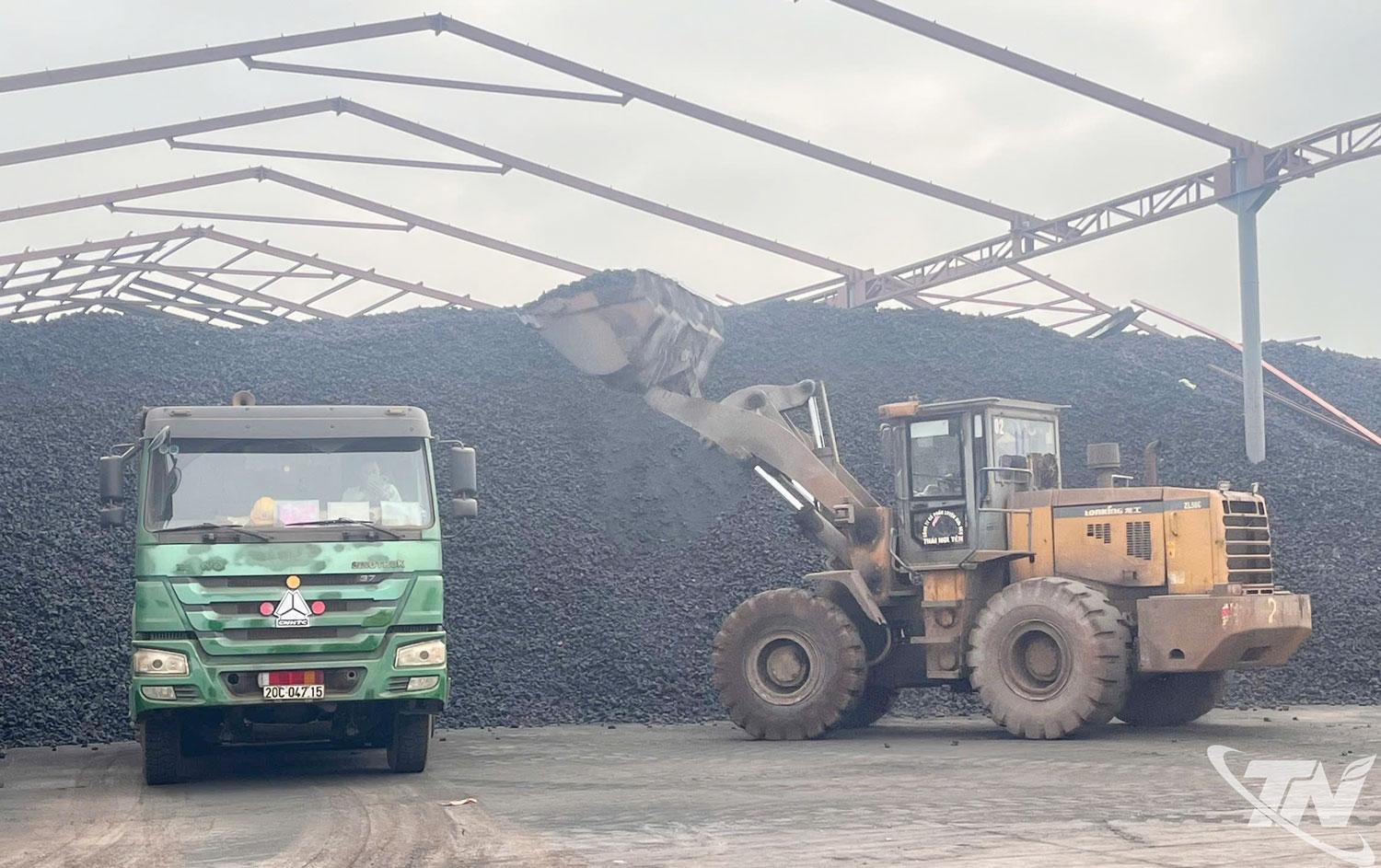 Là trung tâm công nghiệp quan trọng ở khu vực trung du, miền núi phía Bắc, Thái Nguyên có nhu cầu lớn về vận chuyển nguyên vật liệu, linh kiện và sản phẩm công nghiệp.