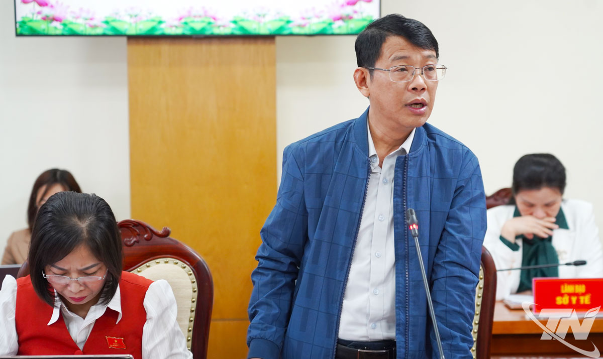 Lãnh đạo các Ban của HĐND tỉnh báo cáo công tác thẩm tra nội dung trình kỳ họp.