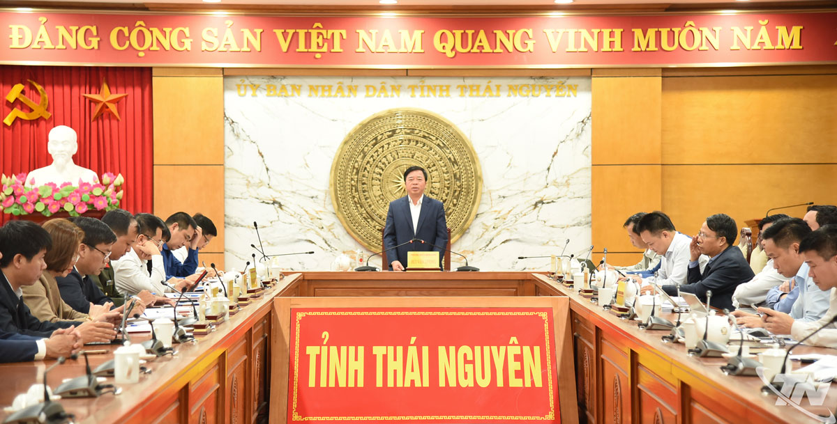 Quang cảnh buổi họp