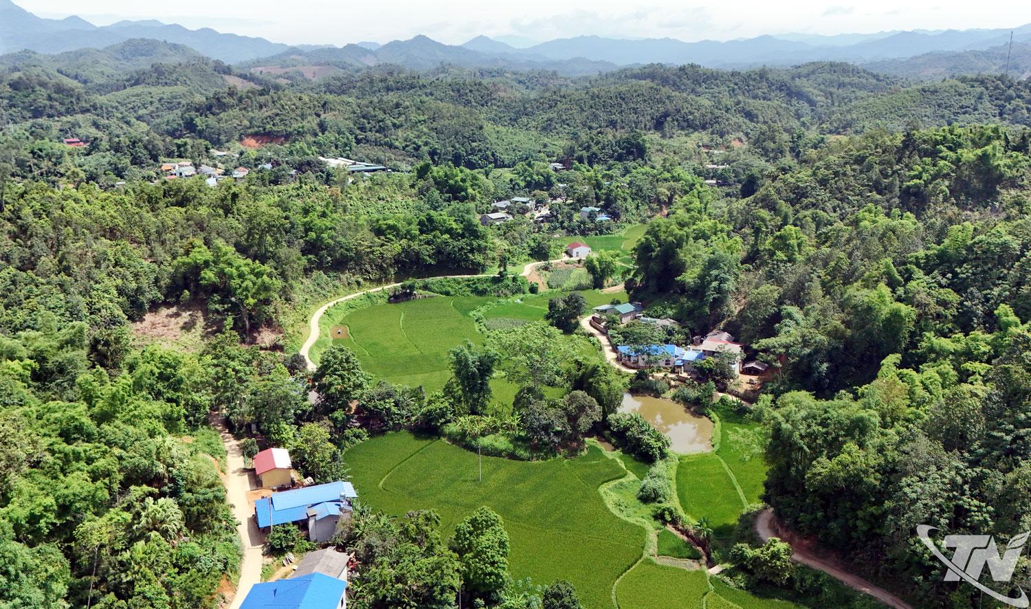 Một g&oacute;c x&atilde; Cẩm Gi&agrave;ng h&ocirc;m nay. (Ảnh: Th&aacute;i Sơn)