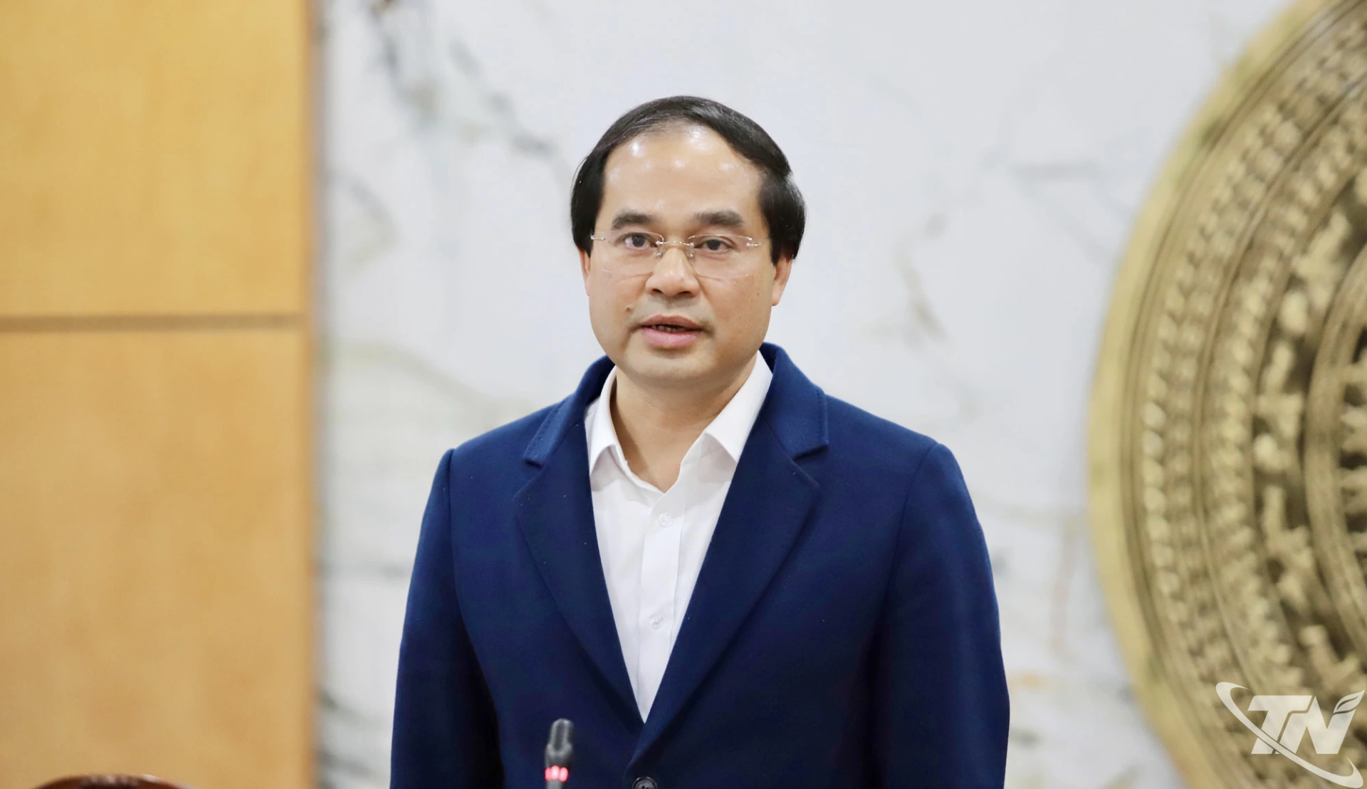 Đồng ch&iacute; Trịnh Xu&acirc;n Trường, B&iacute; thư Tỉnh ủy b&aacute;o c&aacute;o nhanh với Bộ trưởng về kh&ocirc;ng gian ph&aacute;t triển v&agrave; t&igrave;nh h&igrave;nh kinh tế x&atilde; hội tỉnh Th&aacute;i Nguy&ecirc;n sau hợp nhất 2 tỉnh Th&aacute;i Nguy&ecirc;n - Bắc Kạn.