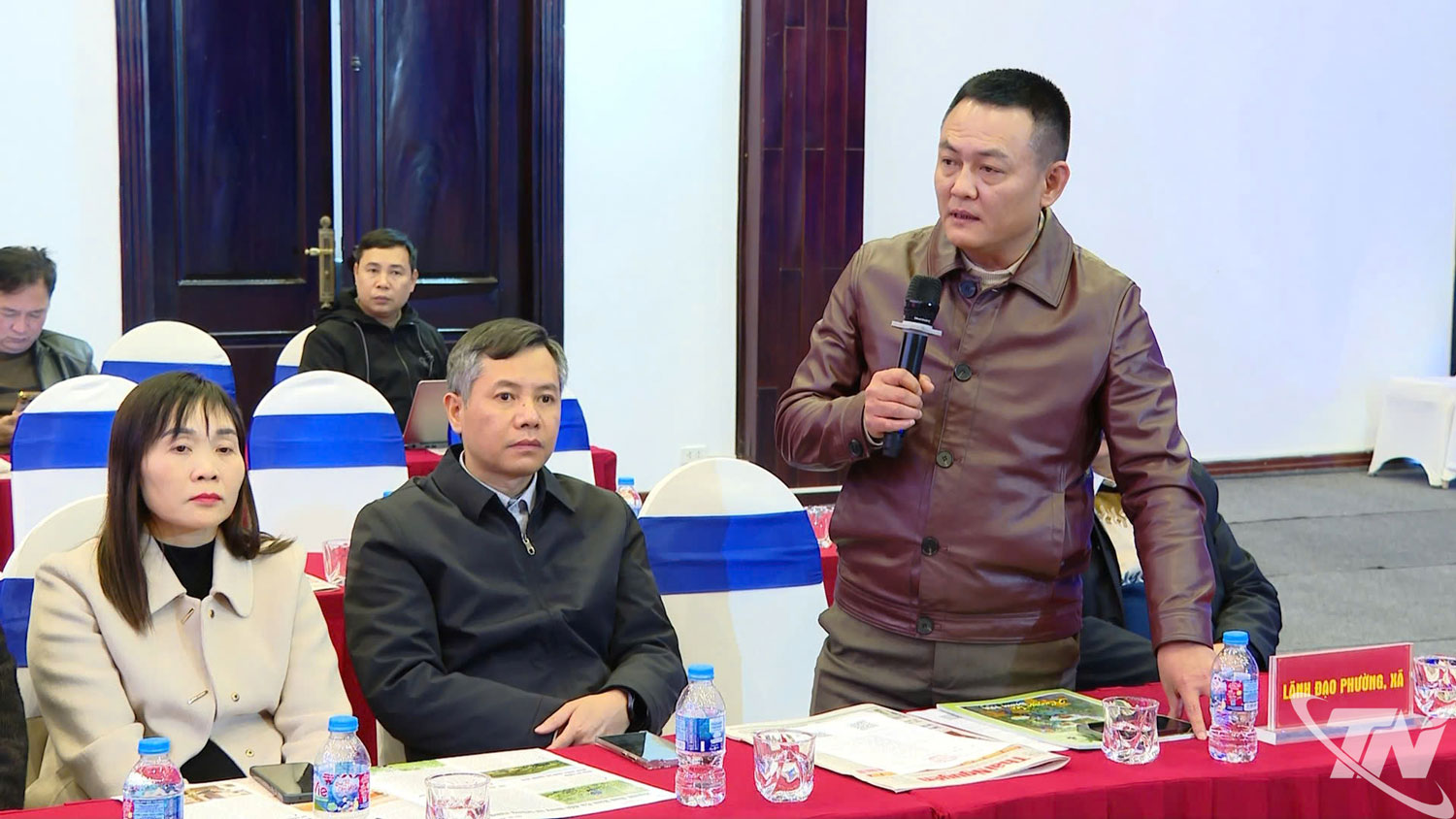 Lãnh đạo các địa phương phát biểu tại buổi gặp mặt.