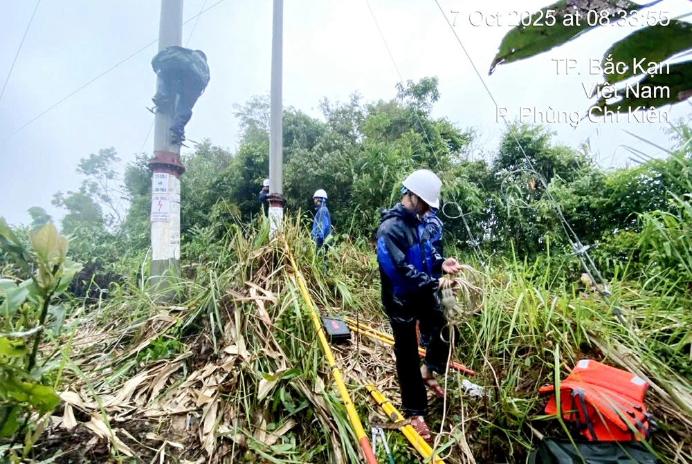 Công ty Điện lực Thái Nguyên duy trì ứng trực 24/24h, khẩn trương kiểm tra, khắc phục, xử lý sự cố.