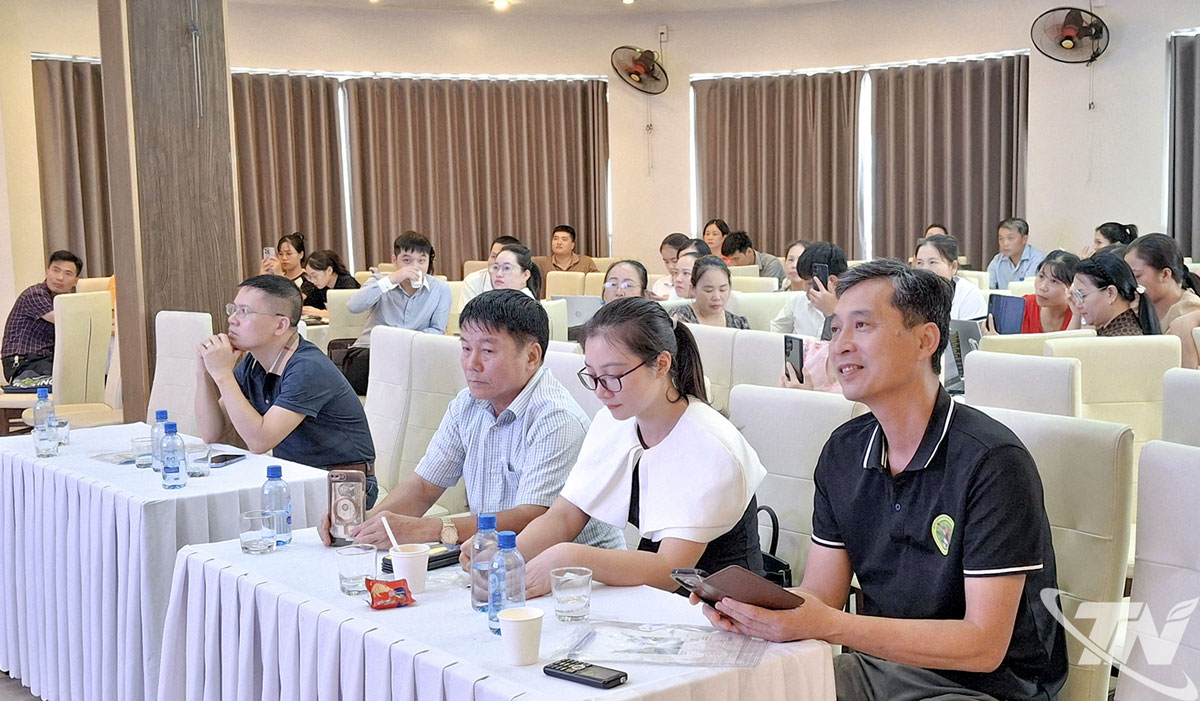 Các lớp tập huấn công nghệ giúp hợp tác xã, hộ dân nâng cao năng lực sản xuất và mở cơ hội tiếp cận khoa học - công nghệ cho hộ nghèo.