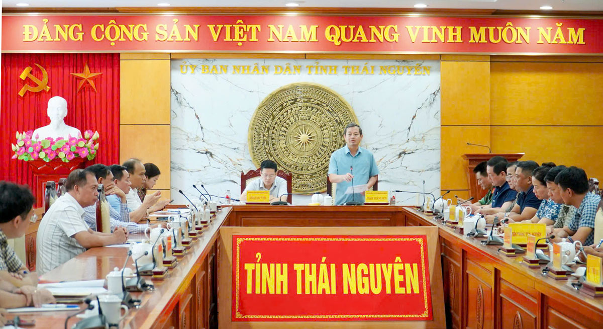 Sáng 9-10, đồng chí Phạm Hoàng Sơn, Phó Bí thư Tỉnh ủy, Chủ tịch UBND tỉnh, chủ trì Hội nghị đánh giá tình hình, chỉ đạo công tác ứng phó, khắc phục hậu quả bão số 11 và mưa lũ sau bão.