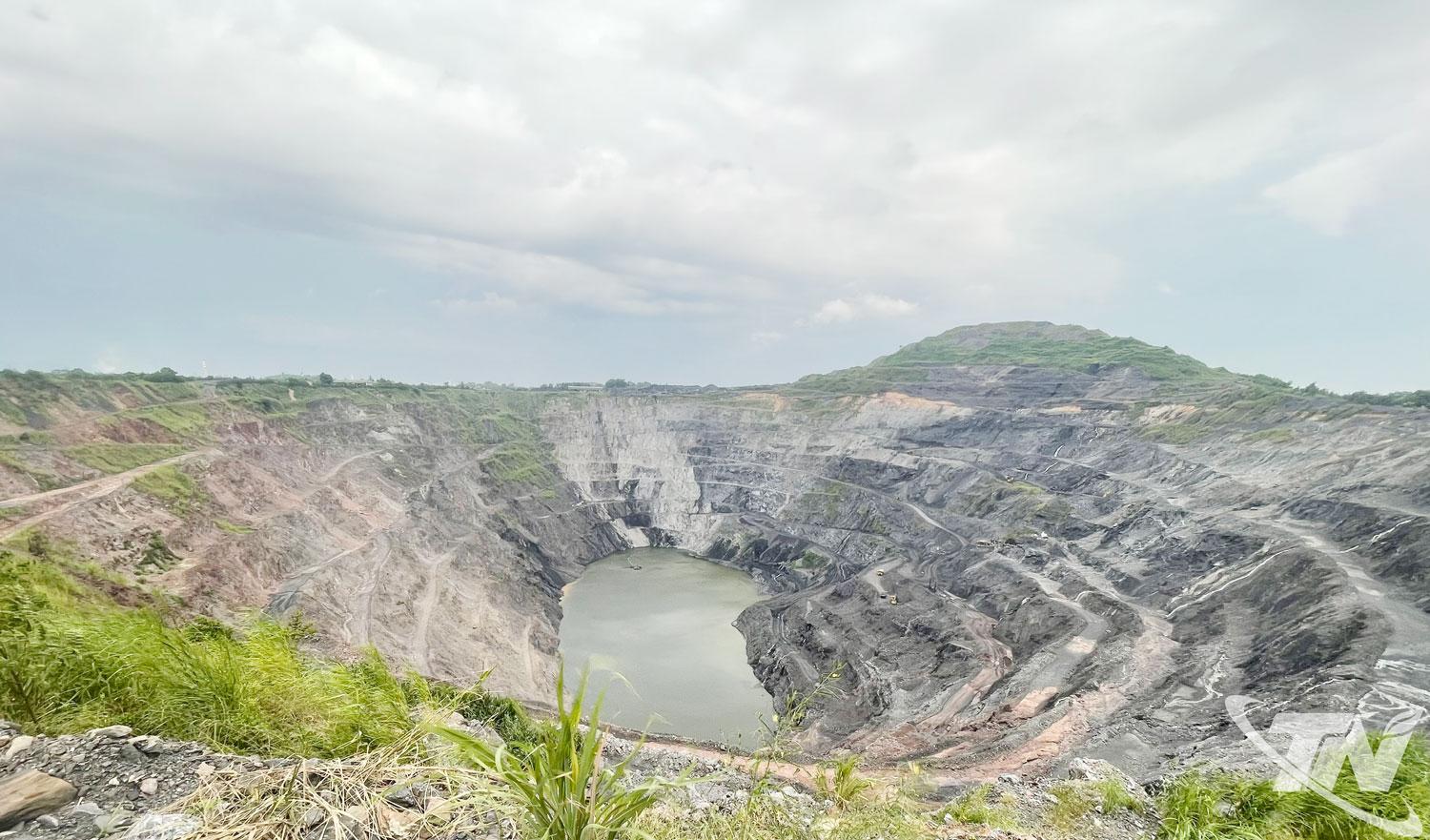 Công ty Than Khánh Hòa duy trì nghiêm các quy trình, biện pháp kỹ thuật nhằm bảo đảm an toàn   trong quá trình khai thác than