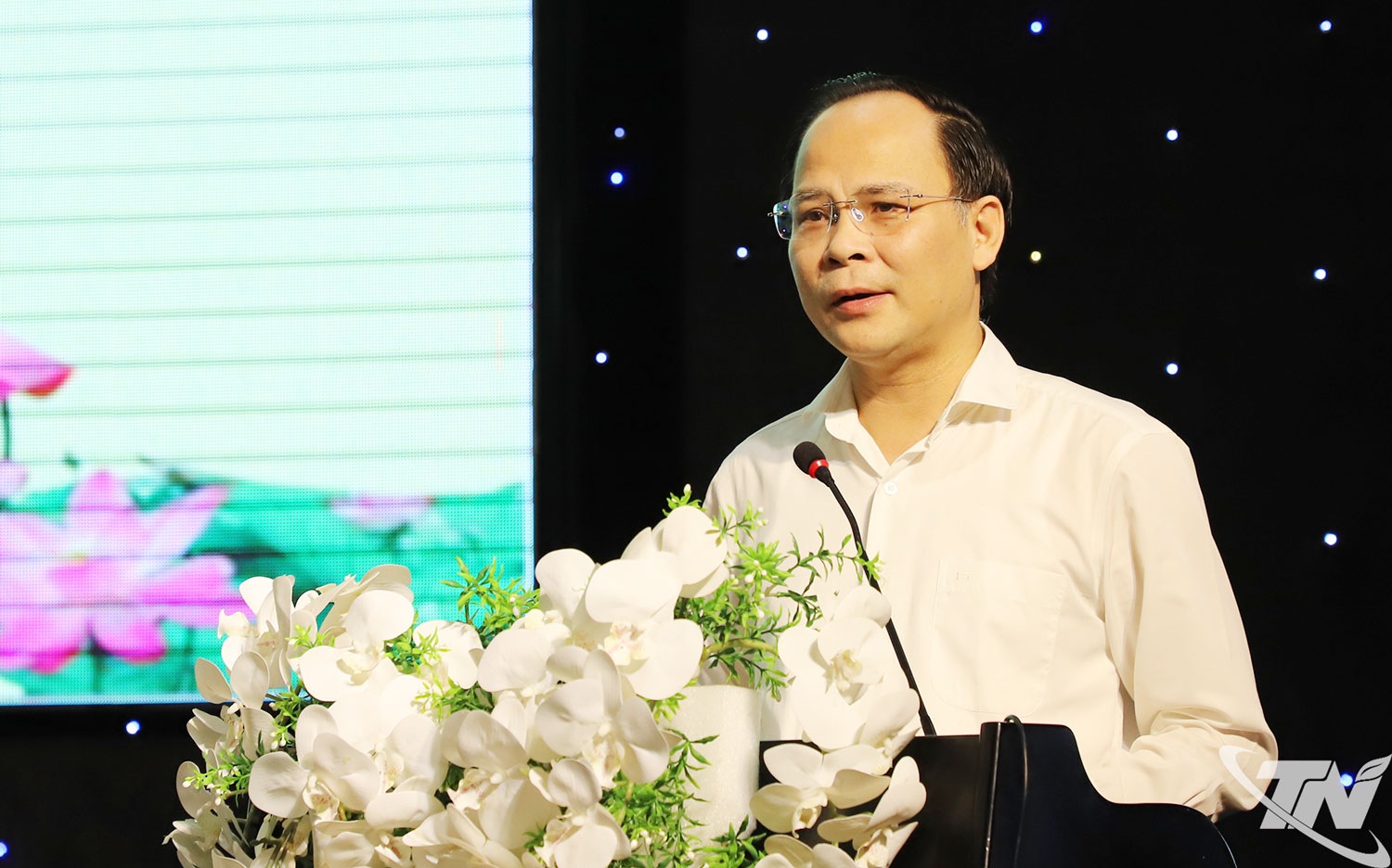 Đồng chí Nguyễn Linh, Ủy viên Ban Thường vụ Tỉnh ủy, Phó Chủ tịch Thường trực UBND tỉnh, Trưởng Ban Chỉ đạo Tổng điều tra kinh tế năm 2026 tỉnh Thái Nguyên phát biểu tại Hội nghị.
