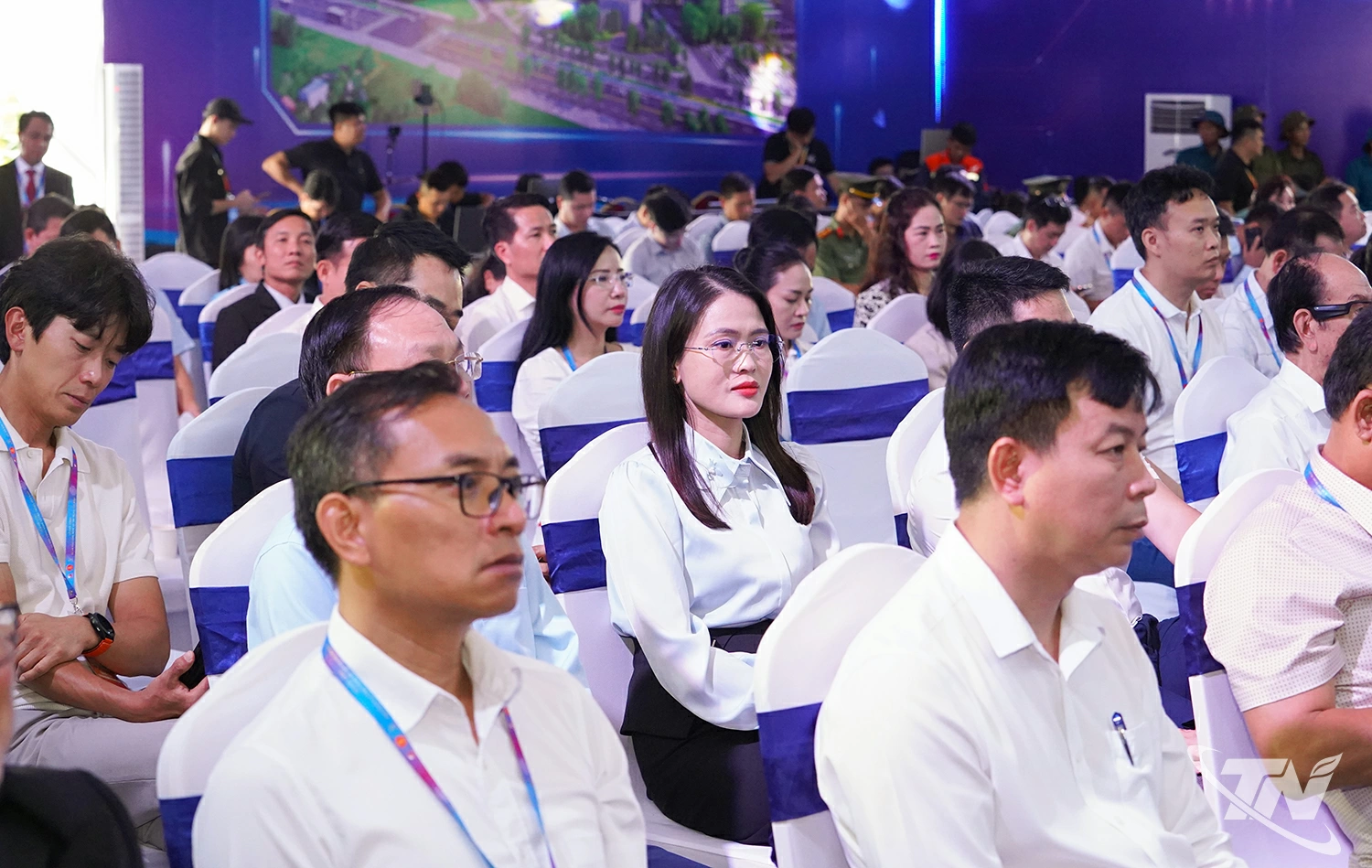 Các đại biểu dự Lễ khởi công.