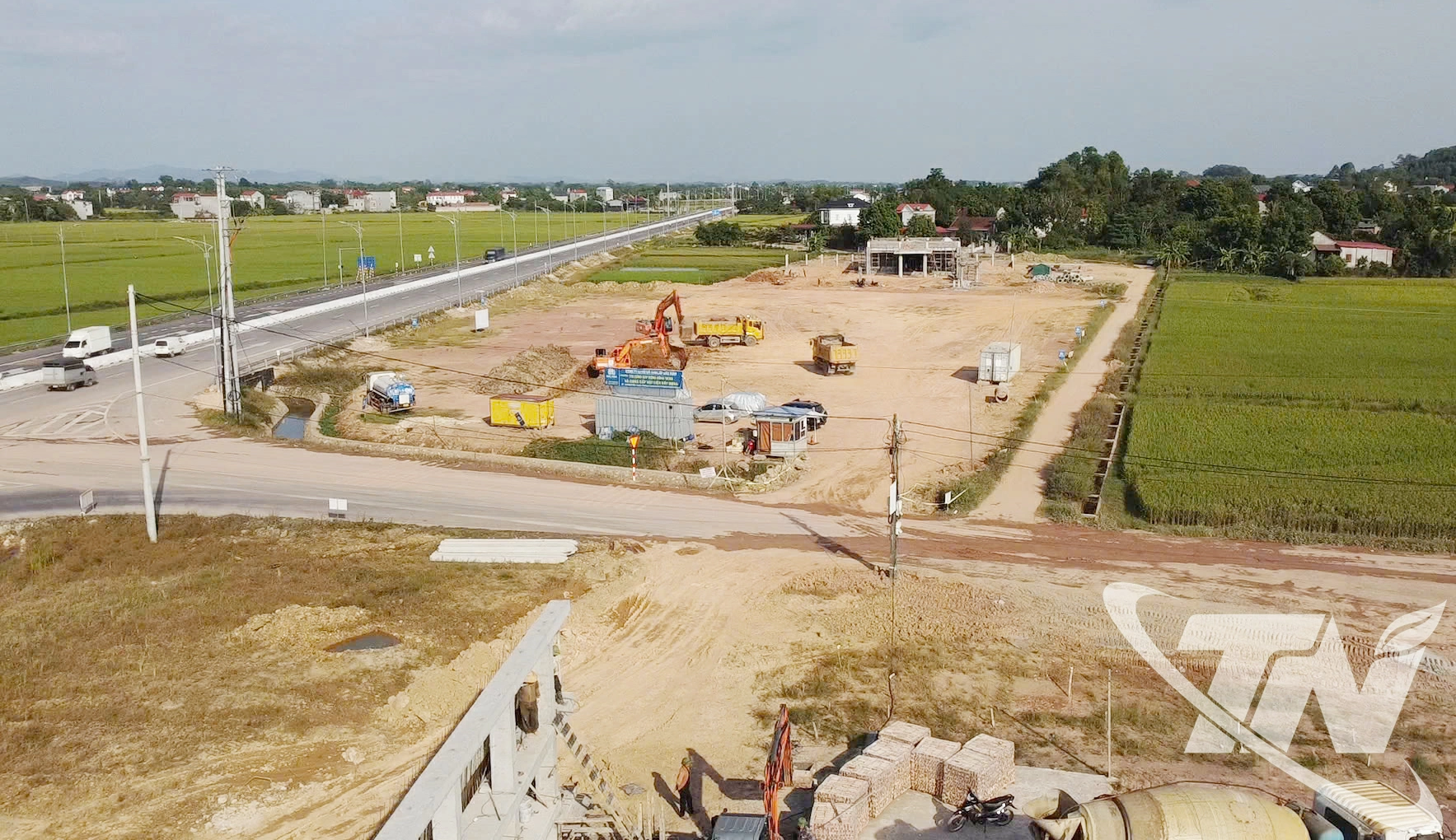 Cụm công nghiệp Tân Đức và Lương Phú - Tân Đức (xã Kha Sơn) được đẩy nhanh tiến độ thi công, kỳ vọng tạo thêm nhiều việc làm cho lao động địa phương.