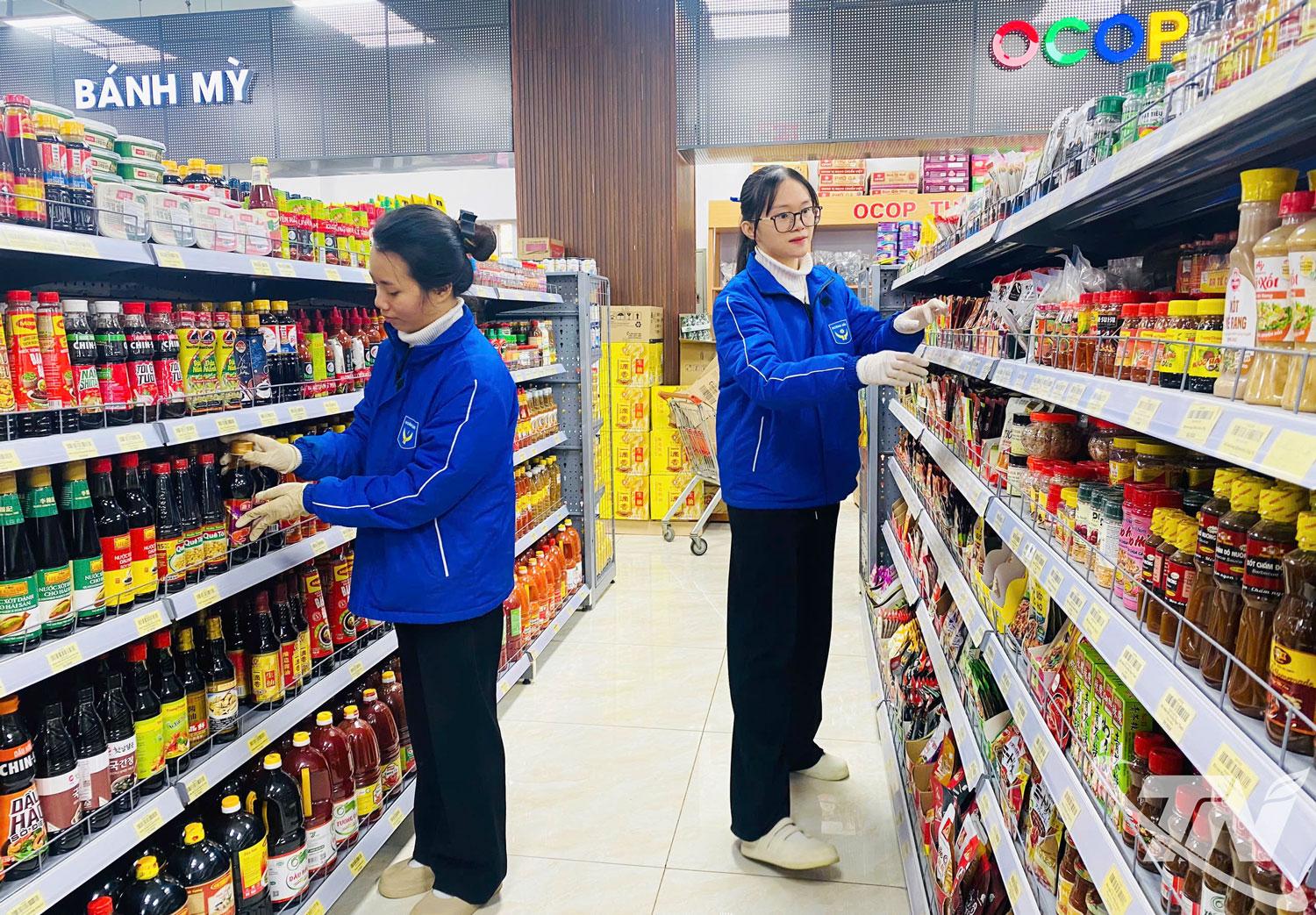 Si&ecirc;u thị Ho&agrave;ng Mấm chủ động chuẩn bị nguồn h&agrave;ng phục vụ nhu cầu mua sắm dịp Tết.