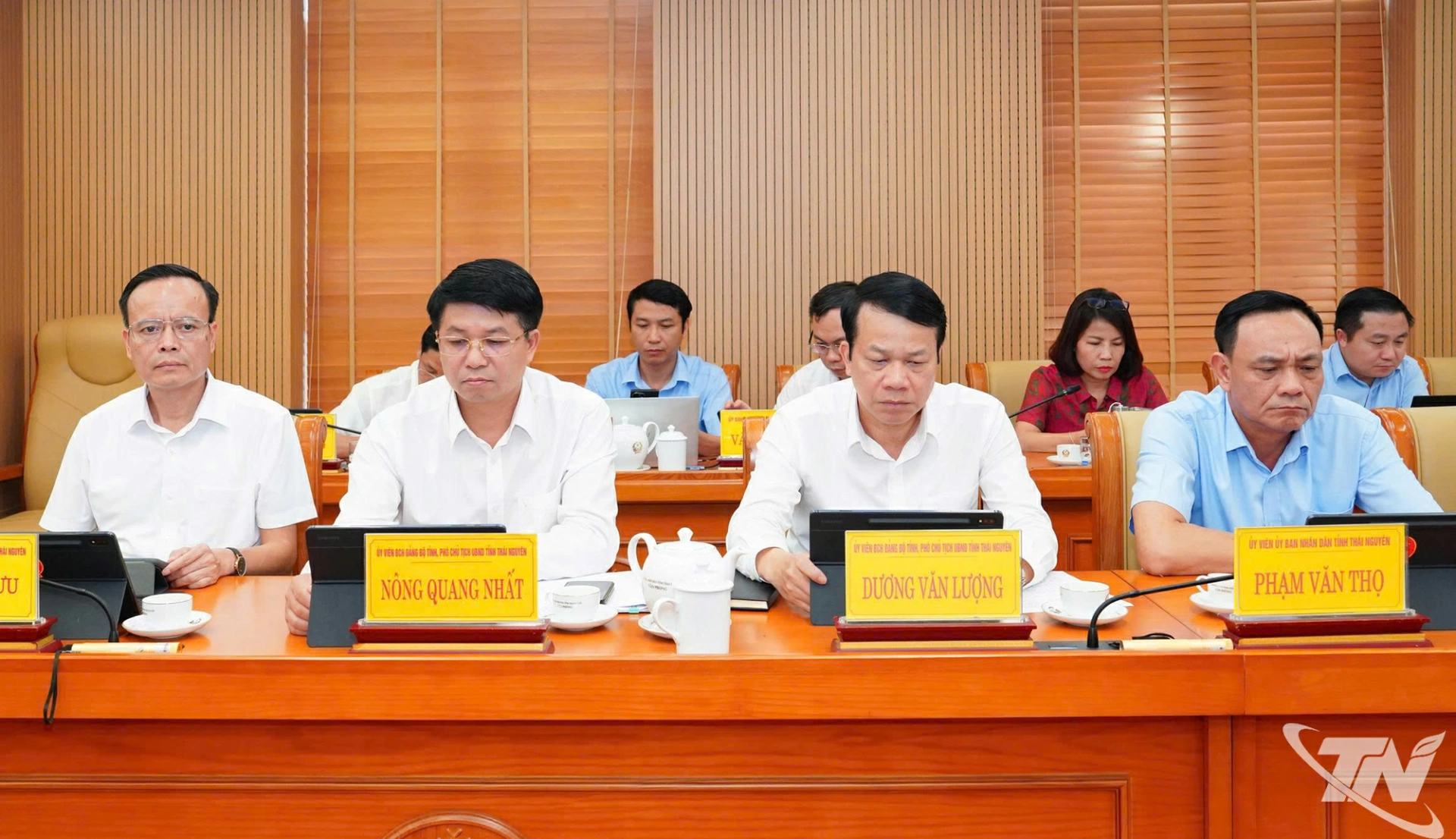 Đại biểu dự Phiên họp.