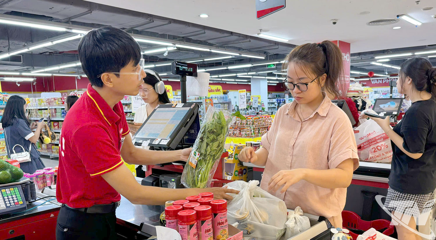 Tính chung 9 tháng năm 2025, tổng mức bán lẻ hàng hóa và doanh thu dịch vụ tiêu dùng của tỉnh đạt 77,6 nghìn tỷ đồng, tăng 16,7% so với cùng kỳ.