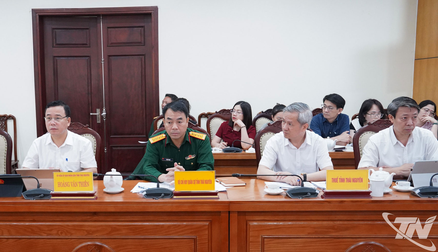 Các đại biểu dự Phiên họp.