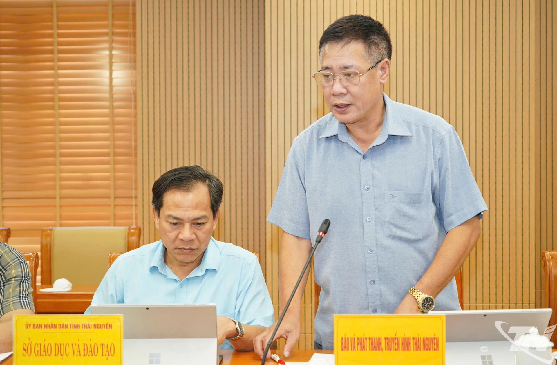 Đại biểu thảo luận tại Hội nghị.