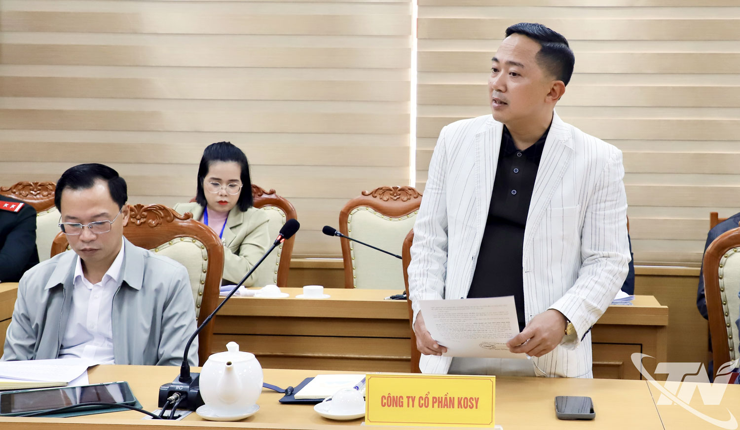 Đại diện Công ty cổ phần Kosy phát biểu ý kiến.