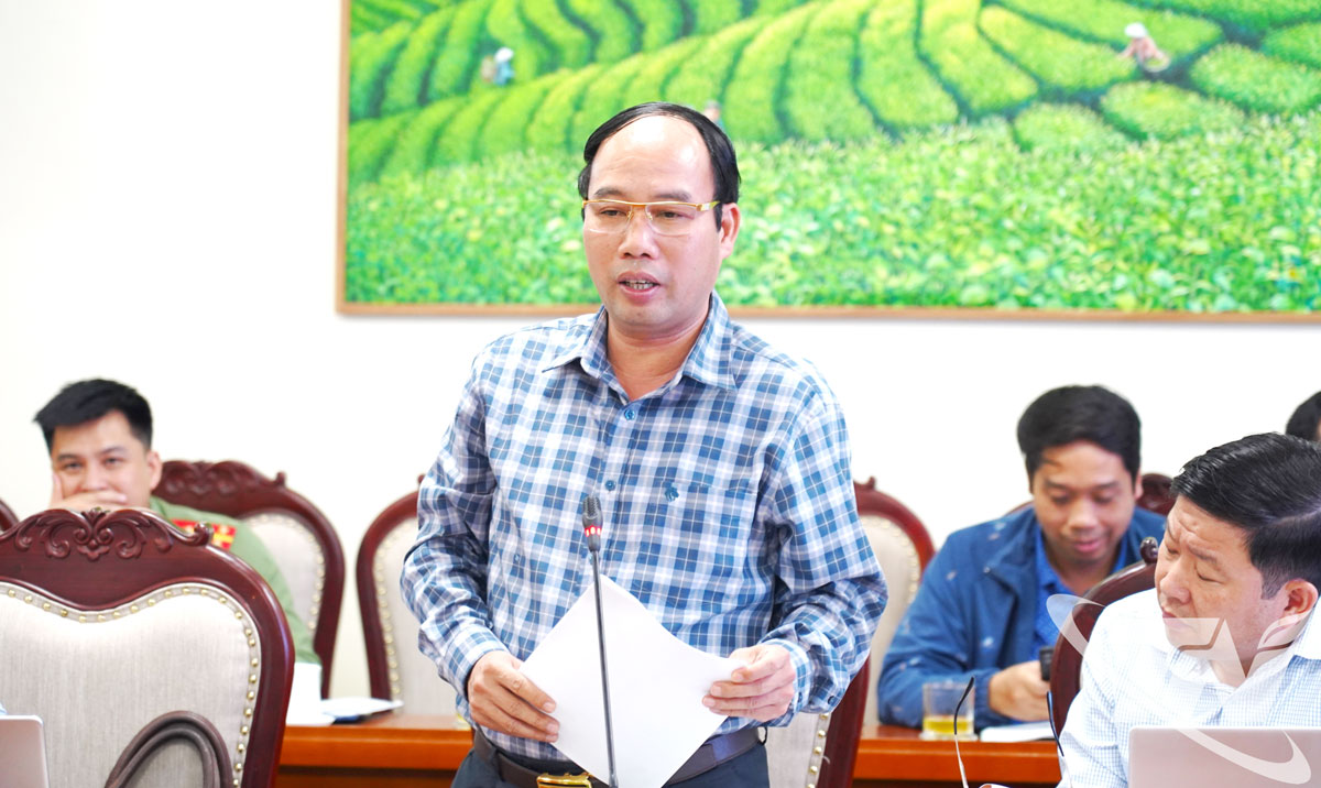 Đơn vị tư vấn và các sở, ngành cho ý kiến tại Hội nghị.