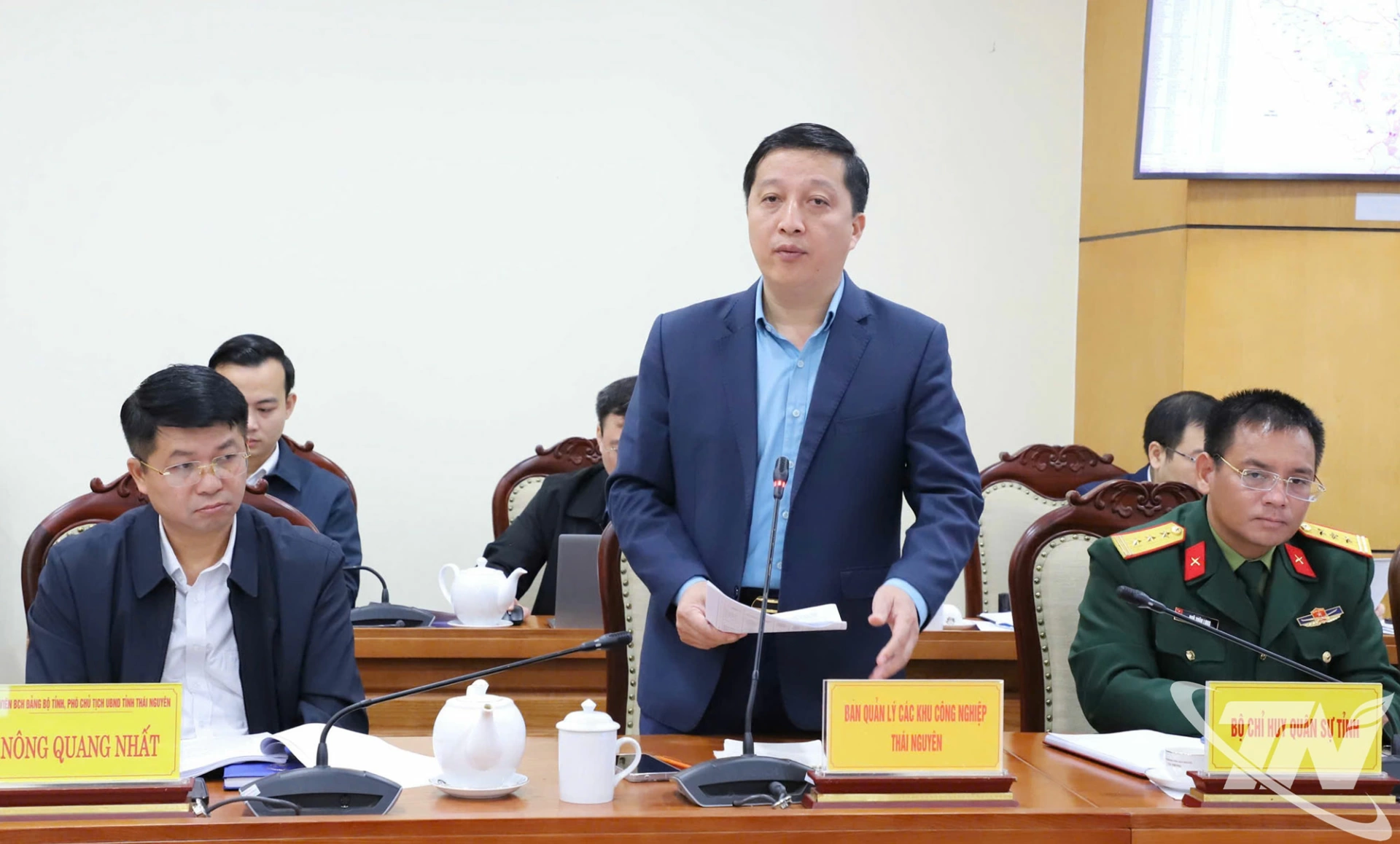 Lãnh đạo Ban Quản lý các khu công nghiệp tỉnh phát biểu.