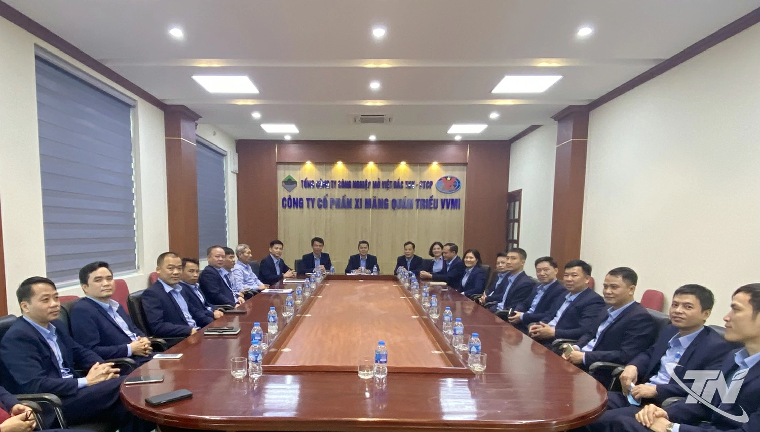 Họp Ban điều hành Công ty cổ phần Xi măng Quan Triều VVMI.