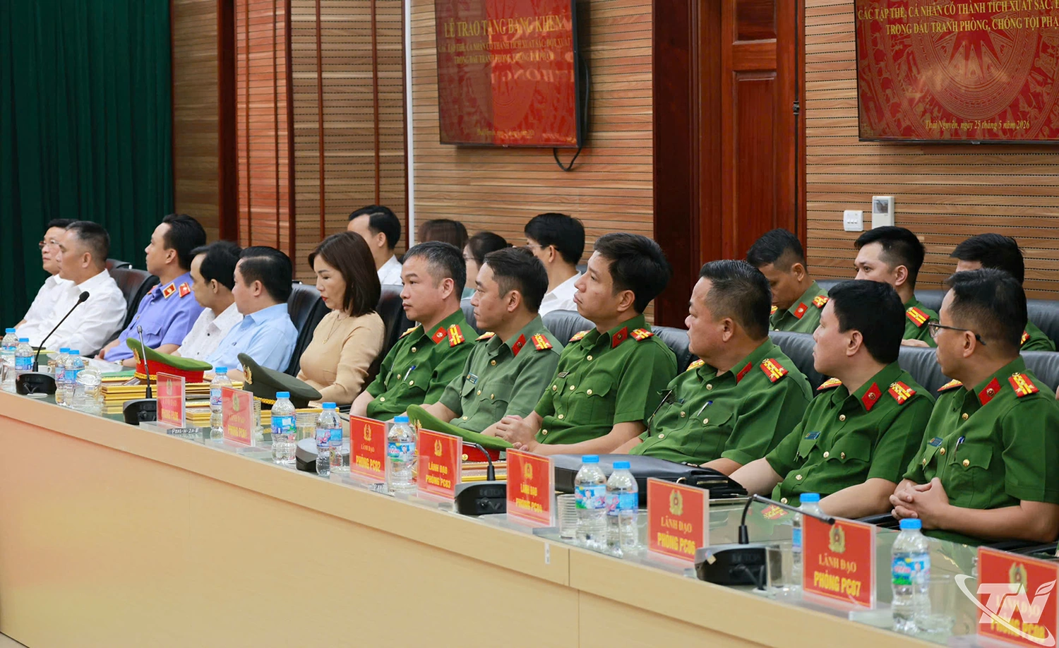Các đại biểu dự buổi Lễ.