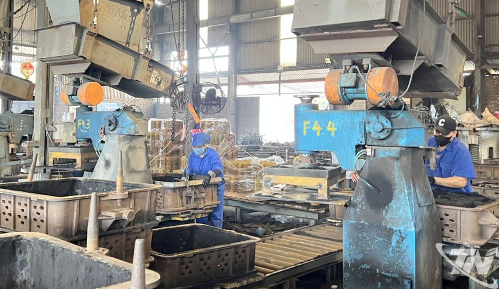 C&ocirc;ng nh&acirc;n C&ocirc;ng ty CP Kim kh&iacute; Bắc Th&aacute;i được giải ph&oacute;ng sức lao động nhờ c&aacute;c c&ocirc;ng đoạn nặng nhọc được thay thế bằng hệ thống gia c&ocirc;ng ch&iacute;nh x&aacute;c v&agrave; b&aacute;n tự động.