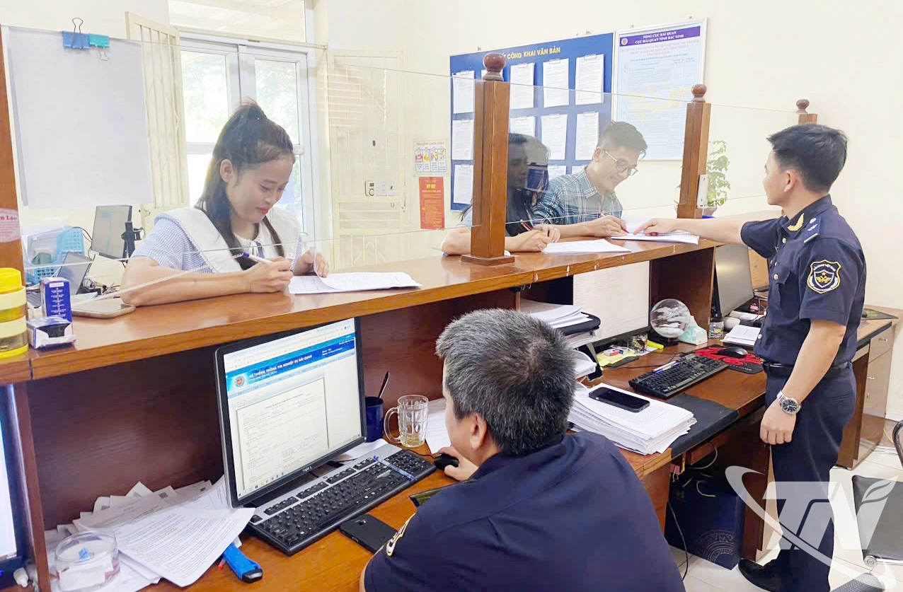 Các sở, ngành, địa phương trong tỉnh luôn nỗ lực cải cách hành chính, tạo điều kiện thuận lợi và đồng hành cùng các doanh nghiệp phát triển.