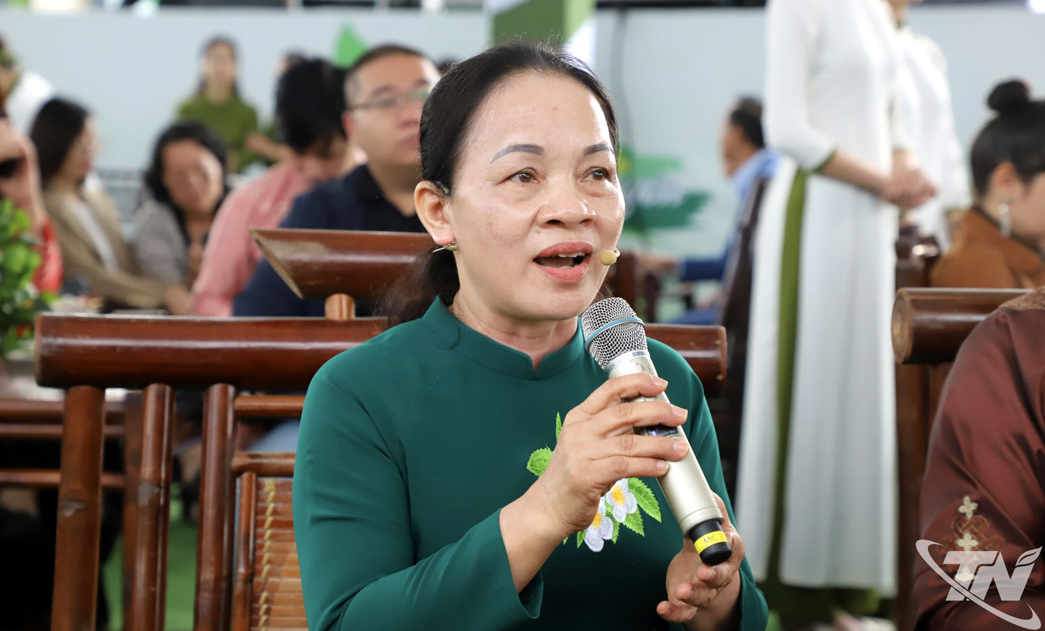 Nghệ nh&acirc;n l&agrave;ng nghề Đ&agrave;o Thanh Hảo, Chủ tịch HĐQT Hợp t&aacute;c x&atilde; Ch&egrave; Hảo Đạt.