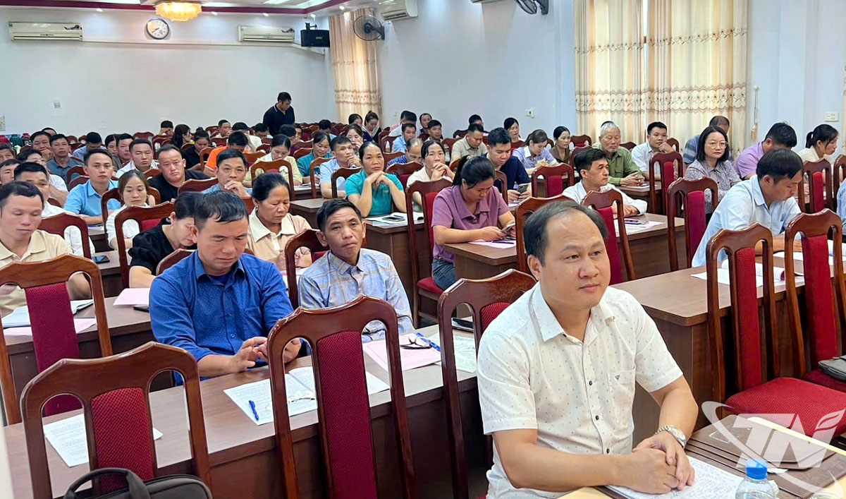 Các đại biểu tham dự Hội nghị