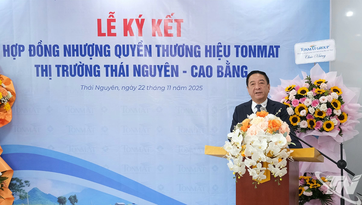 Ông Trần Văn Sơn, Chủ tịch HĐQT, kiêm Tổng Giám đốc Công ty CP Tập đoàn TONMAT phát biểu tại buổi Lễ