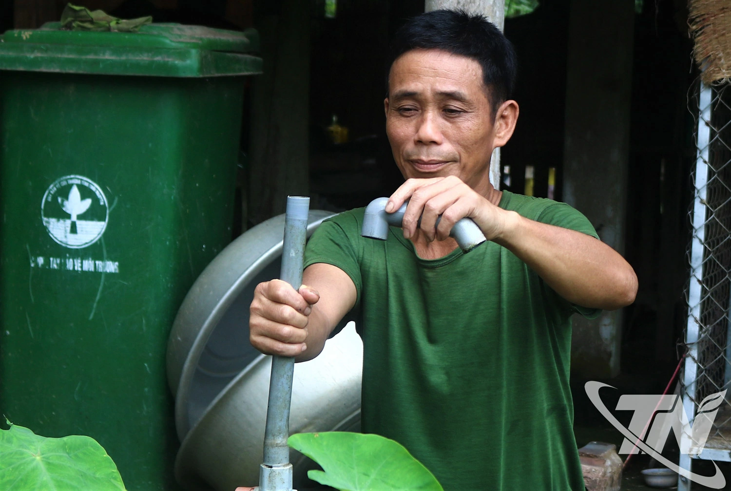 98% người d&acirc;n ở x&atilde; Ph&uacute; Đ&igrave;nh được sử dụng nước sinh hoạt hợp vệ sinh.  