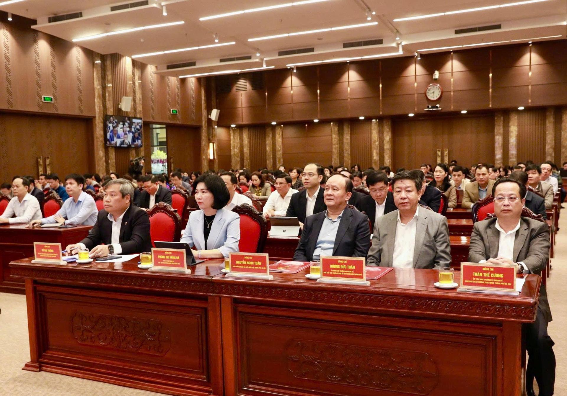 Các đại biểu tham dự hội nghị tại điểm cầu Thành ủy Hà Nội. Ảnh: Viết Thành