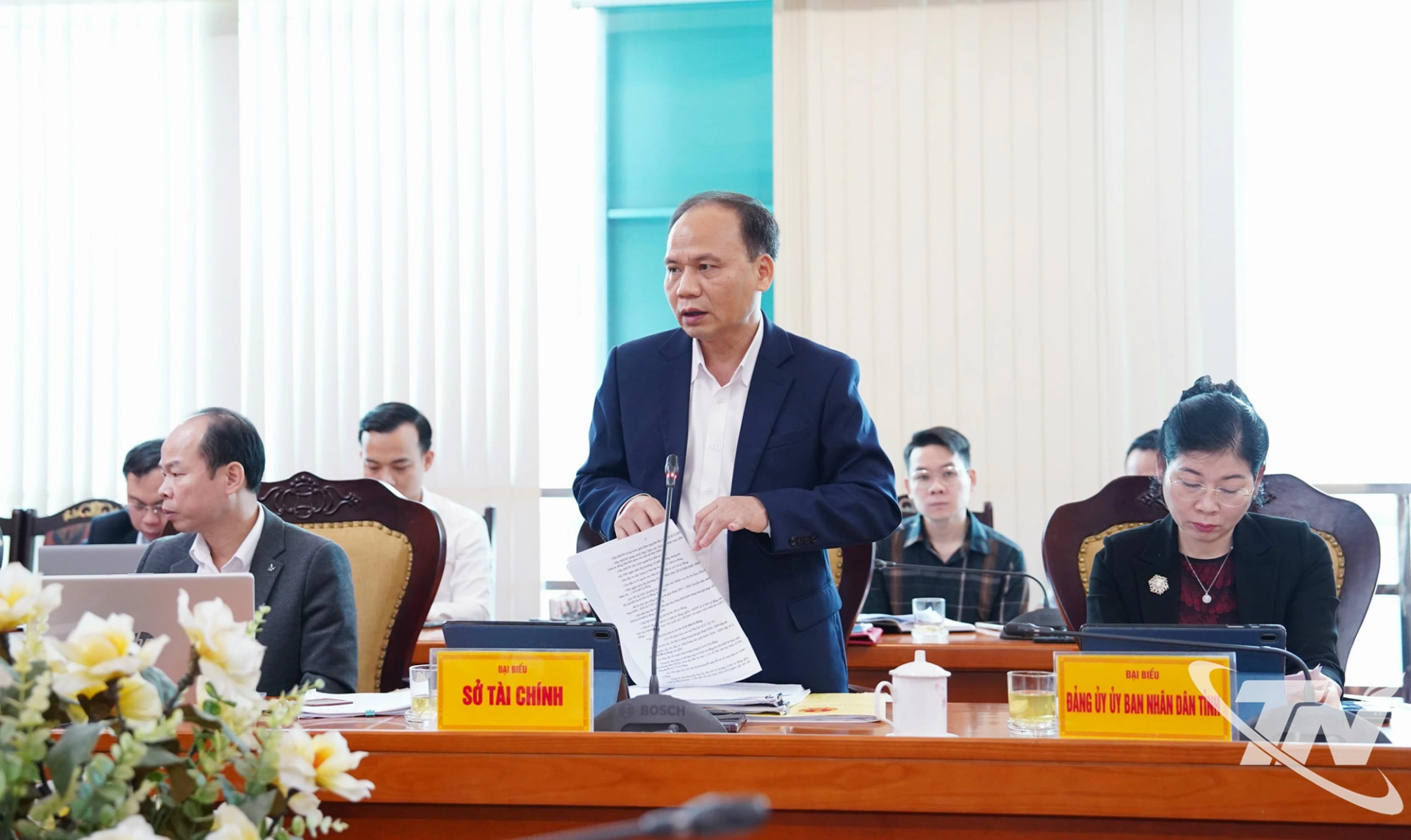 Lãnh đạo các sở phát biểu.