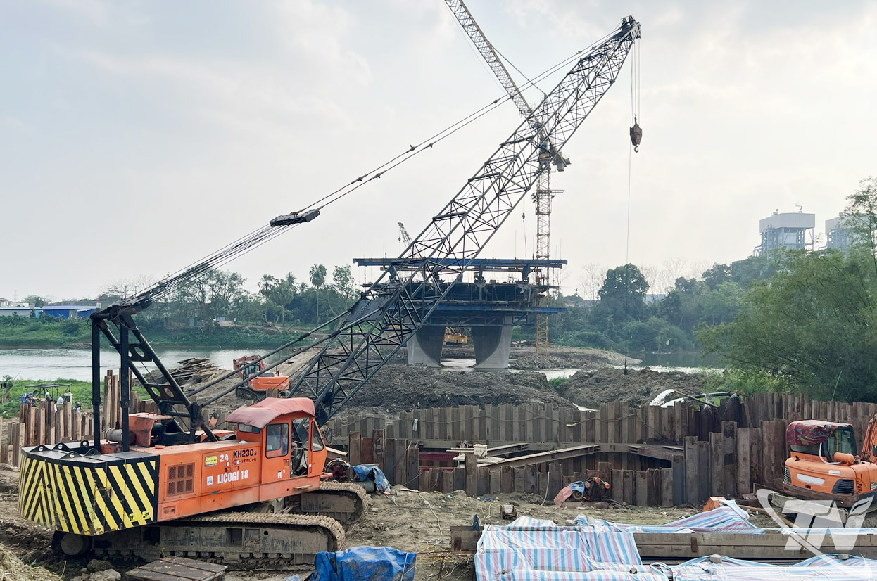  Cầu Quang Vinh 1 đã hoàn thành nhiều hạng mục, khối lượng đạt khoảng 45% giá trị hợp đồng.  