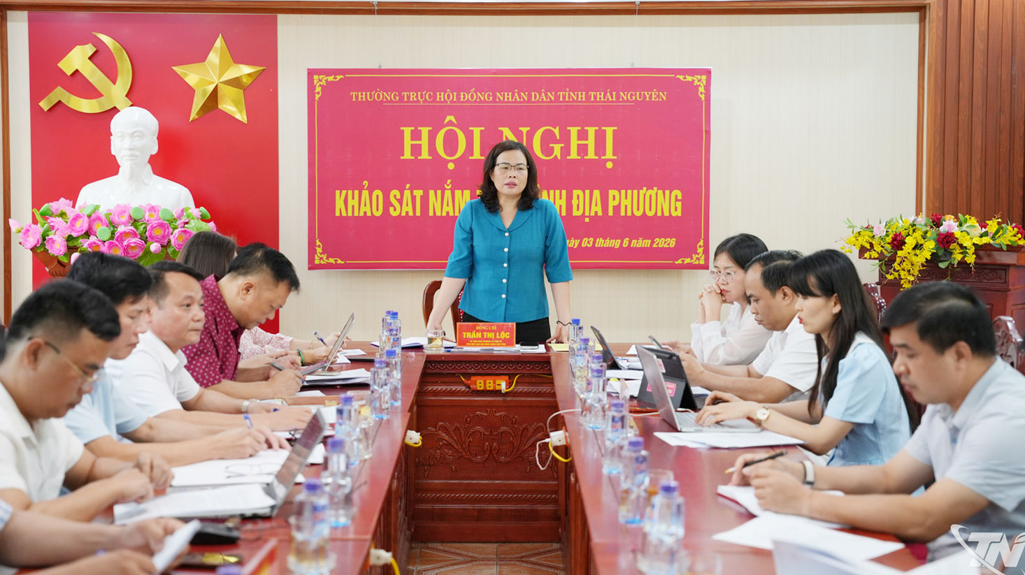 Các đại biểu dự buổi khảo sát.