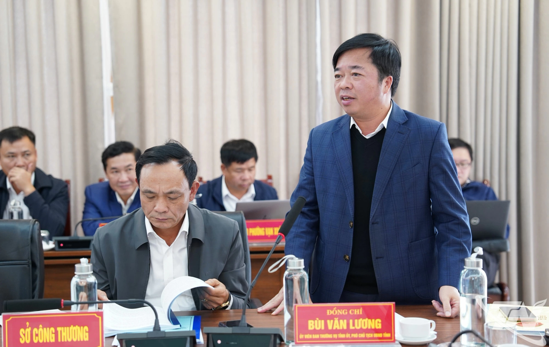 Đồng chí Bùi Văn Lương, Ủy viên Ban Thường vụ Tỉnh ủy, Phó Chủ tịch UBND tỉnh, phát biểu.