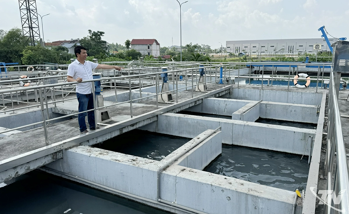 Trạm xử lý nước thải tập trung tại KCN Yên Bình có công suất trên 60.000 m³/ngày đêm, vận   hành liên tục 24/7 và giám sát tự động qua hệ thống điện tử. 