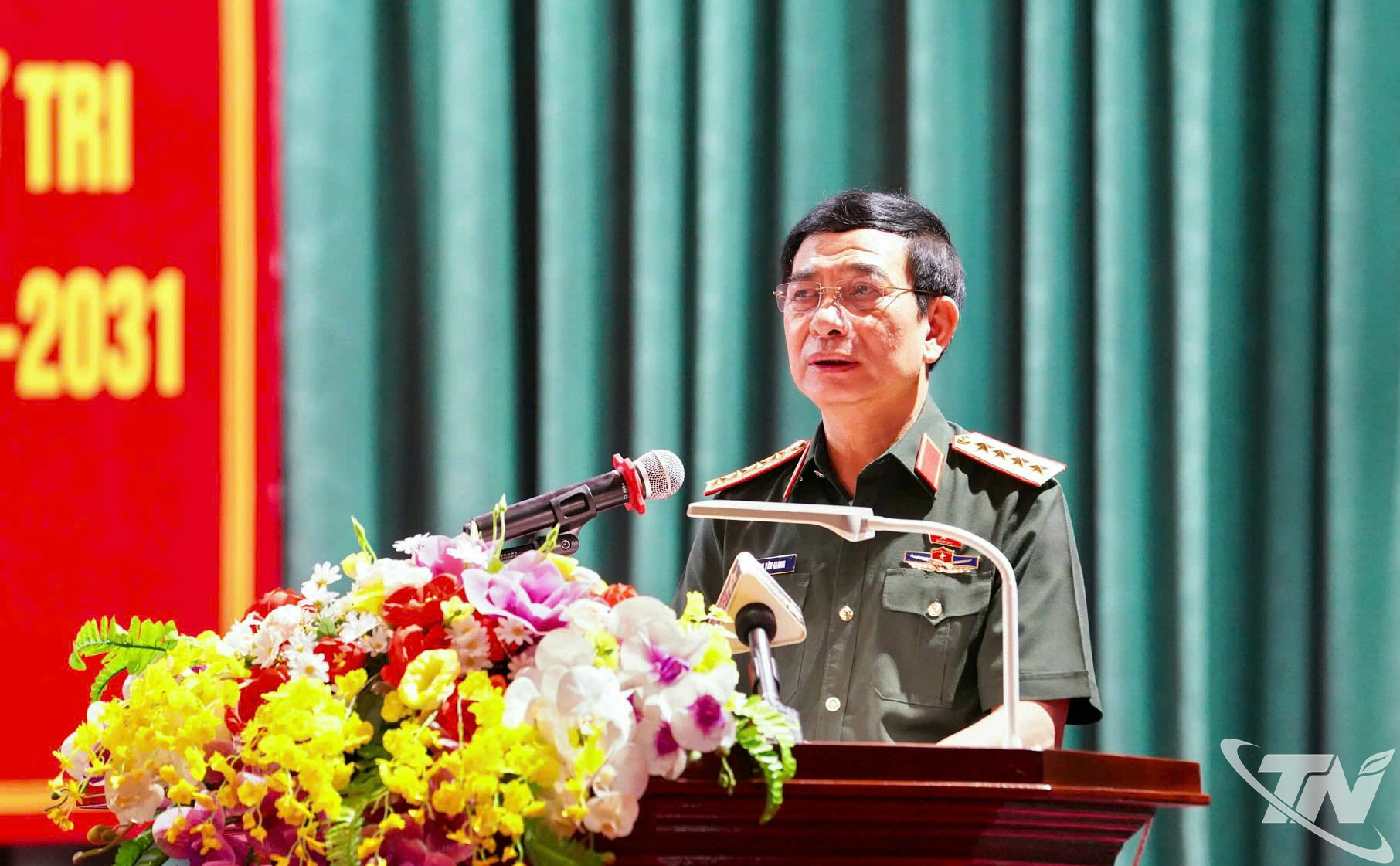 Đại tướng Phan Văn Giang, Ủy viên Bộ Chính trị, Phó Thủ tướng Chính phủ, Bộ trưởng Bộ Quốc phòng, phát biểu tại buổi tiếp xúc cử tri.