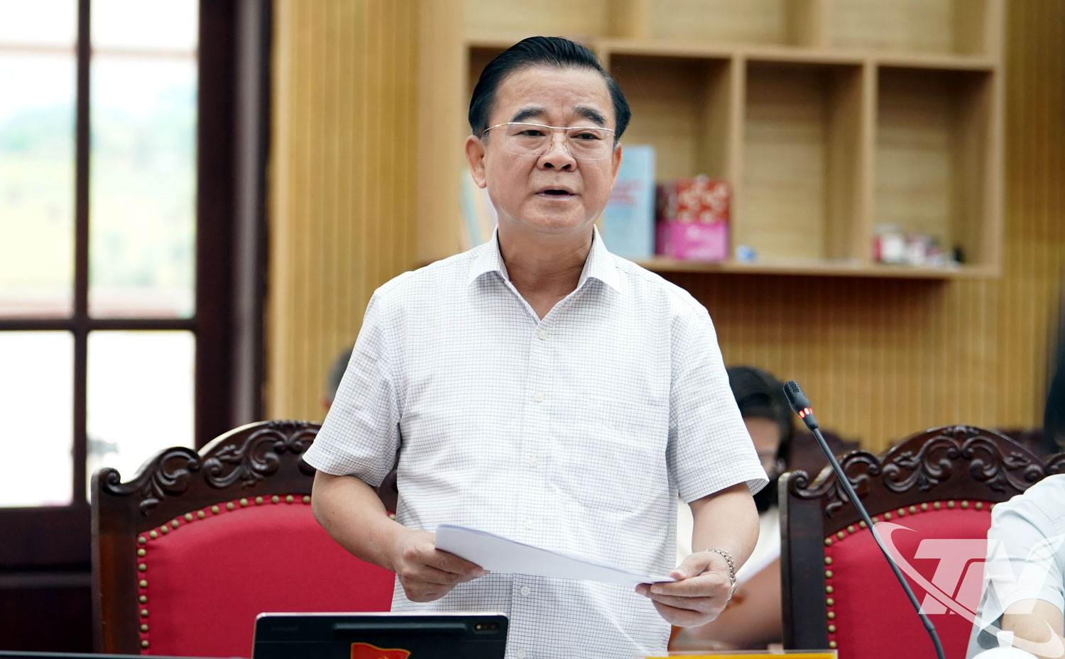 Đồng chí Đỗ Đức Công, Ủy viên Ban Thường vụ Tỉnh ủy, Phó Chủ tịch Thường trực HĐND tỉnh phát biểu tại Hội nghị.