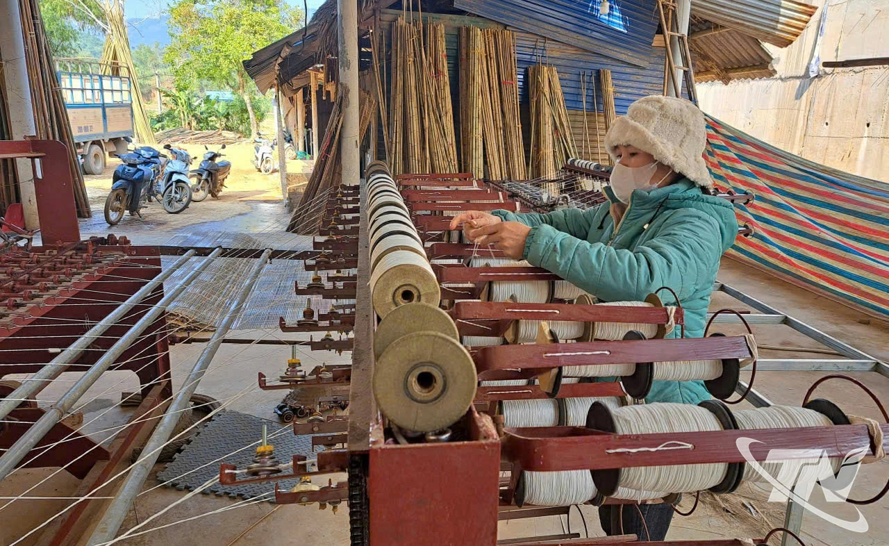 Phát triển nghề thủ công   ở xã Lam Vỹ.